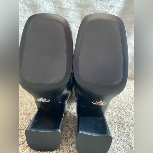 Love the boots but are too big. Prada has a 14 days return policy I didn’t know. - Picture 5 of 6